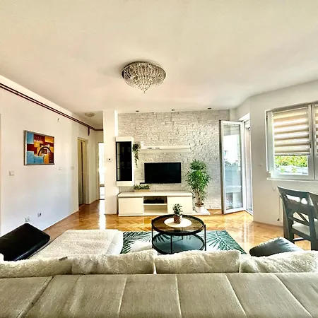 “sofia” Διαμέρισμα Πίροτ